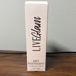 LiveGlam Hydrating Spray Miss Independent